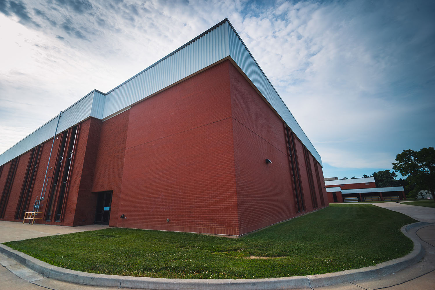 Quincy High School building exterior