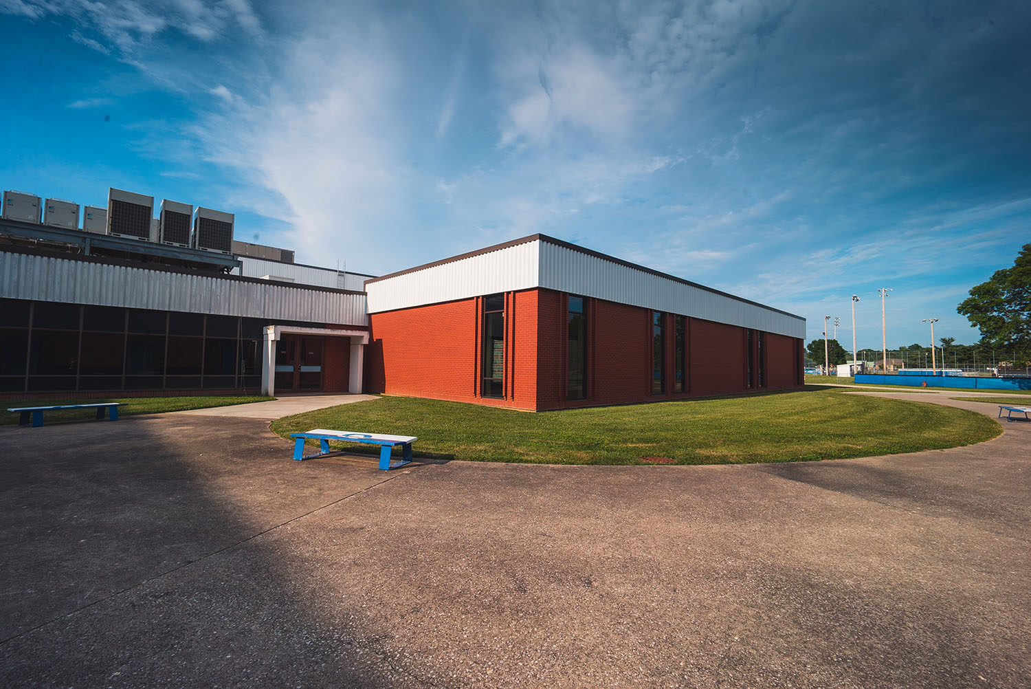 Quincy High School building exterior